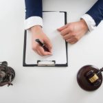 Найкращі юристи зі внесення змін до ліцензії на медичну практику: порівняння умов послуг